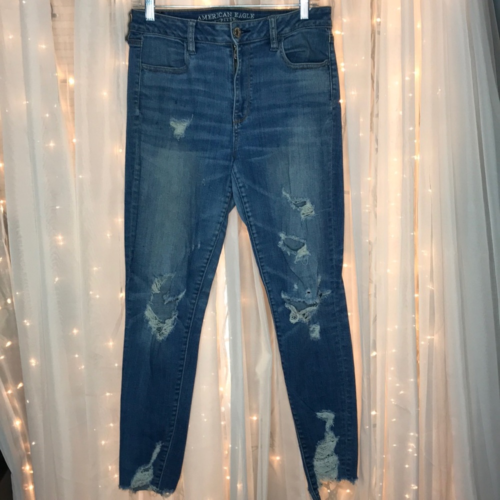 Distressed High Waisted Jeggings